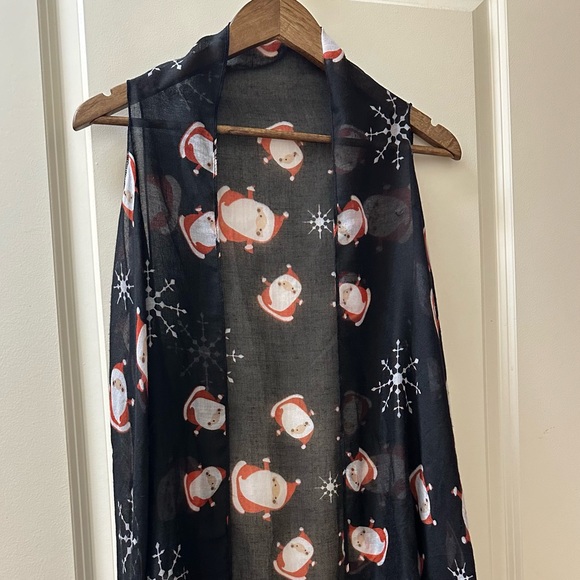 Hallmark vest or scarf - Picture 5 of 5